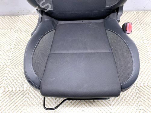 Right front seat RENAULT MEGANE CC (EZ0/1_) 1.4 TCe (EZ0F, EZ1V) | BP39302317C16 - Image 3