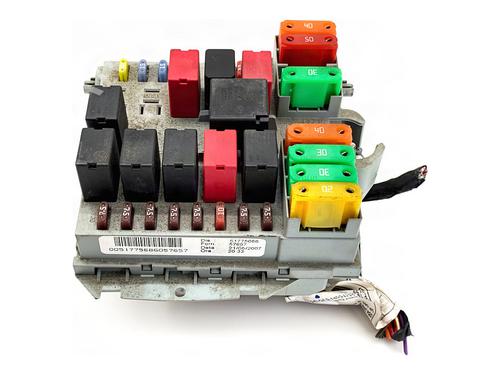 Used Fuse box Fuse box FIAT BRAVO II (198_) 1.4 (198AXA1B) (90 hp) 40033694 40033694