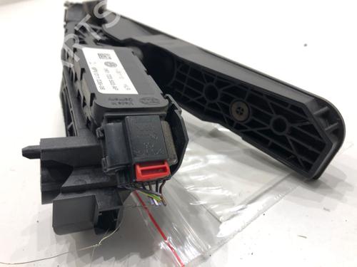 Pedal VW PASSAT B7 Variant (365) 2.0 TDI | BP39308734I4 - Image 3