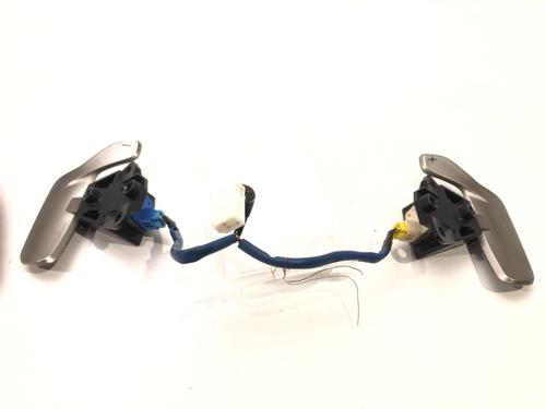 Used Steering wheel controls Steering wheel controls 39272288 39272288