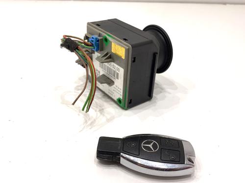 Switch MERCEDES-BENZ E-CLASS (W212) E 350 CDI (212.025) | BP39340738I30 - Image 2