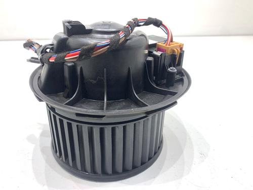 Heater blower motor VW PASSAT B7 Variant (365) 2.0 TDI | BP39322650M62 - Image 2