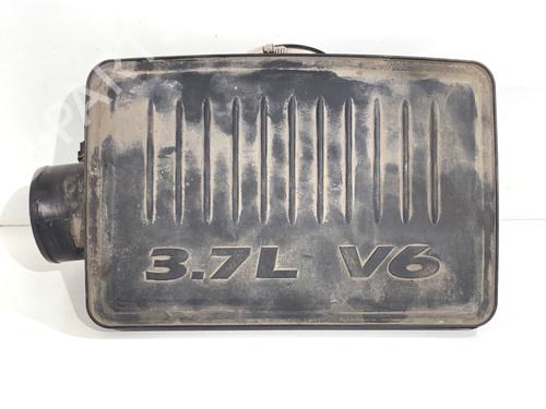 Used Air filter box Air filter box 39352141 39352141
