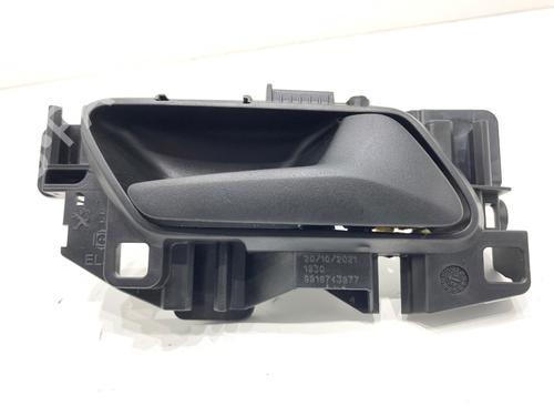 Used Front right interior door handle Front right interior door handle TOYOTA PROACE CITY Box Body/MPV (BPZ_) 1.5 D-4D 130 (BPZM) (131 hp) 39290271 39290271