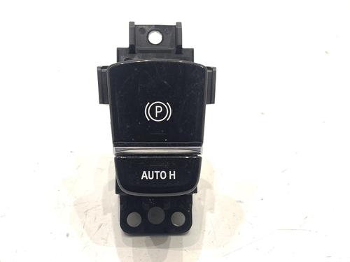 Used Hand brake Hand brake BMW 5 (G30, F90) 520 d xDrive (190 hp) 39323499 39323499