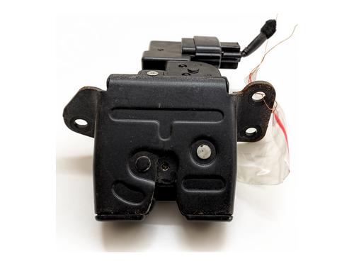 tailgate-lock-kia-ceed-jd-2012-2013-2014-2015-2016-2017-2018-39360196 main image