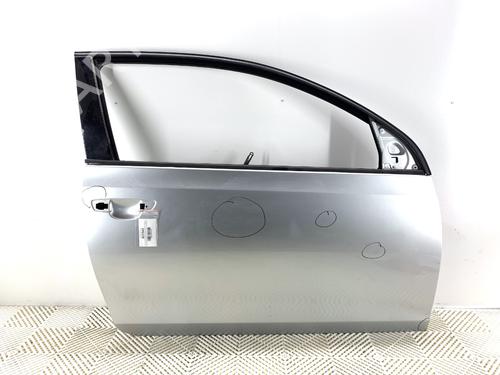 Used Right front door Right front door 39313829 39313829