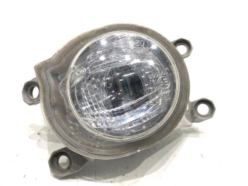 Used Right front fog light Right front fog light TOYOTA COROLLA Saloon (_E21_) 1.6 VVTi (ZRE210) (132 hp) 39339937 39339937