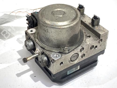 Used ABS pump ABS pump RENAULT KOLEOS I (HY_) 2.0 dCi 4x4 (HY0K) (150 hp) 39340843 39340843
