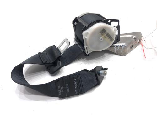 rear-right-seatbelt-suzuki-sx4-s-cross-jy-2013-39279950 main image
