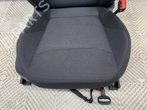 Right front seat VW ARTEON (3H7, 3H8) 2.0 TDI | BP39359484C16 - Image 3