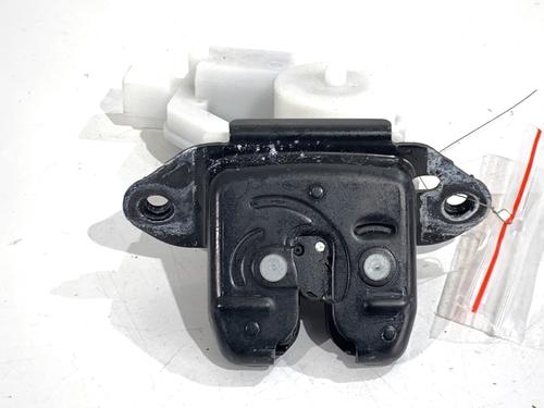 tailgate-lock-nissan-pulsar-hatchback-c13-2014-39317477 main image
