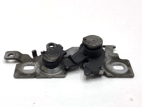 Used Hood lock Hood lock PEUGEOT 308 II (LB_, LP_, LW_, LH_, L3_) 1.2 THP 130 (131 hp) 39349926 39349926
