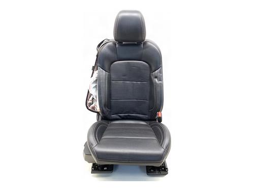 right-front-seat-ford-usa-mustang-coupe-2023-39519637 main image