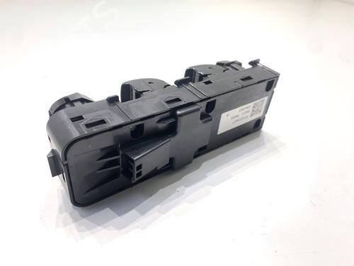 Switch VOLVO S90 II (234) T8 Hybrid AWD | BP39316992I30 - Image 2