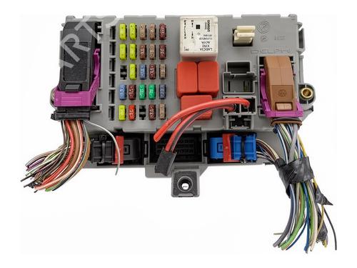 Used Fuse box Fuse box 39360752 39360752
