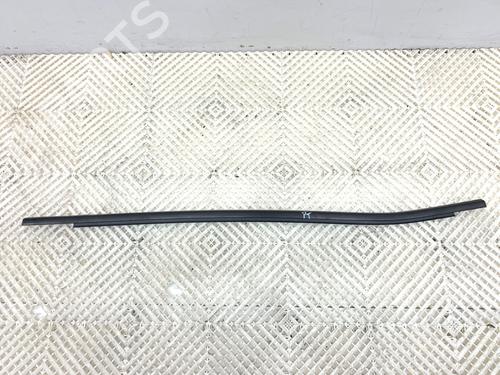Used Door moulding trim Door moulding trim 39307005 39307005