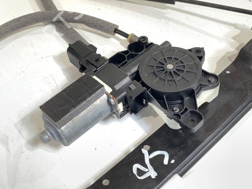 Front left window mechanism JAGUAR XJ (X351) 3.0 SCV6 | BP39362678C22 - Image 3