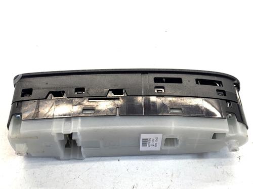 Switch INFINITI Q50 50 Hybrid AWD | BP39326386I30 - Image 2
