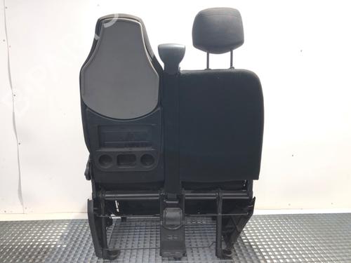 Right front seat RENAULT MASTER III Van (FV) 2.3 dCi 165 FWD (FV0P, FV0U, FV11, FV12, FV1E) | BP39328882C16 - Image 6
