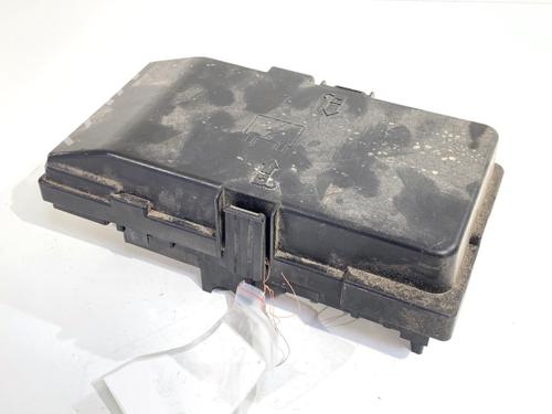 Used Fuse box Fuse box JEEP CHEROKEE (KL) 2.0 CRD 4x4 (170 hp) 39334895 39334895