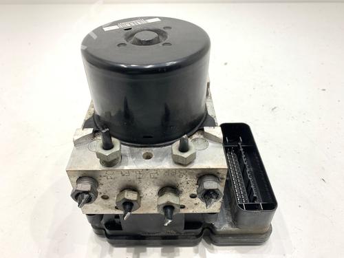 abs-pump-volvo-s80-ii-124-2006-2007-2008-2009-2010-2011-2012-2013-2014-2015-2016-39319881 main image