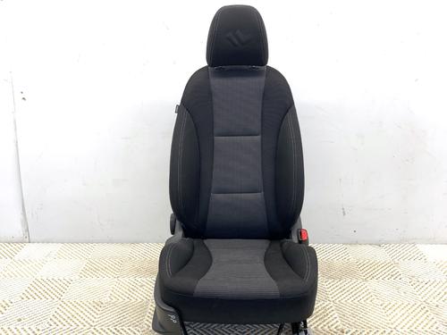Right front seat HYUNDAI i30 (GD) 1.4 | BP39350590C16 - Image 2