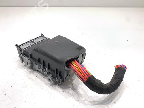 fuse-box-opel-zafira-tourer-c-p12-2011-39326132 main image