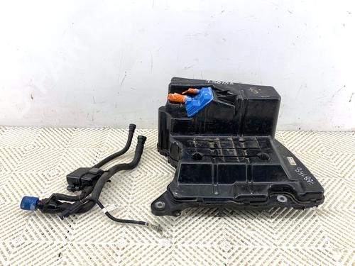 adblue-tank-audi-a4-b9-avant-8w5-8wd-2015-39303868 main image