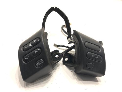 Used Steering wheel controls Steering wheel controls TOYOTA COROLLA Verso (ZER_, ZZE12_, R1_) 2.2 D-4D (AUR10_, AUR10R) (136 hp) 39287726 39287726