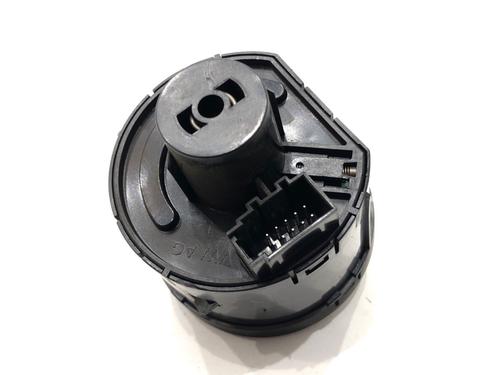 Headlight switch VW POLO VI (AW1, BZ1, AE1) 1.0 TSI | BP39281685I24 - Image 2