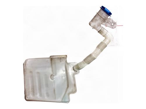Used Windscreen washer tank Windscreen washer tank VW SCIROCCO III (137, 138) 1.4 TSI (160 hp) 40276977 40276977