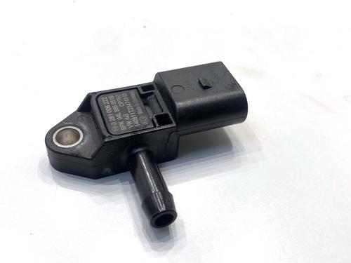 Used Electronic sensor Electronic sensor 39318834 39318834