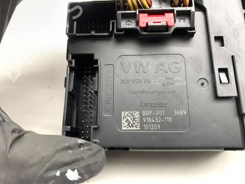 Right front window motor VW PASSAT B7 Variant (365) 2.0 TDI | BP39365830E20 - Image 4
