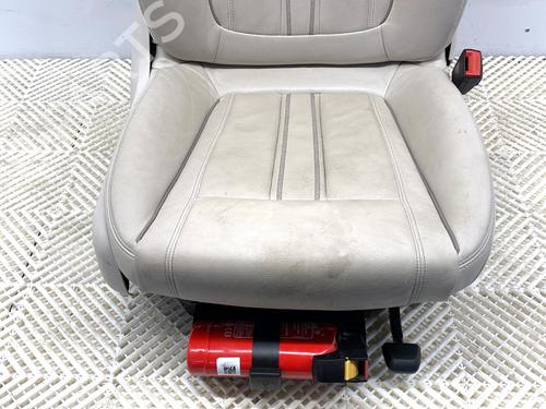 Right front seat BMW 5 (G30, F90) 520 d xDrive | BP39342873C16 - Image 3