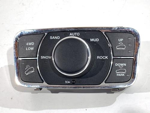 switch-jeep-grand-cherokee-iv-wk-wk2-2010-39308965 main image