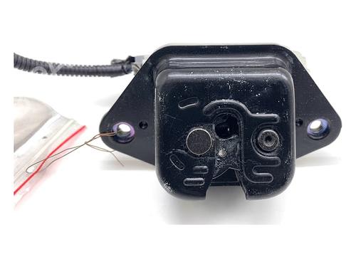 Used Tailgate lock Tailgate lock 39350310 39350310