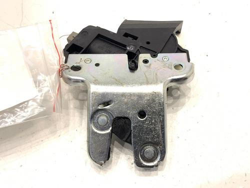 tailgate-lock-audi-a6-c6-4f2-2004-2005-2006-2007-2008-2009-2010-2011-39291995 main image