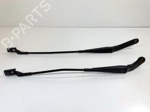 front-windshield-wiper-arm-audi-a5-8t3-2007-2008-2009-2010-2011-2012-2013-2014-2015-2016-2017-39334533 main image