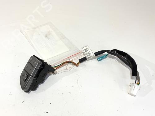 steering-wheel-controls-hyundai-ix35-lm-el-elh-2009-2010-2011-2012-2013-2014-2015-2016-39288136 main image