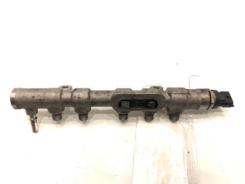 Injection rail JAGUAR F-PACE (X761) 2.0 TD4 AWD | BP39319534M98 - Image 2
