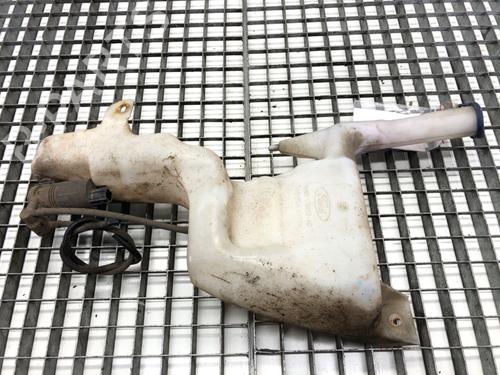 Used Windscreen washer tank Windscreen washer tank 39313937 39313937