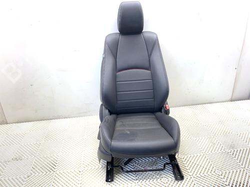 right-front-seat-mazda-cx-3-dk-2015-39340386 main image