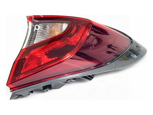 right-taillight-toyota-c-hr-_x1_-2016-39365310 main image