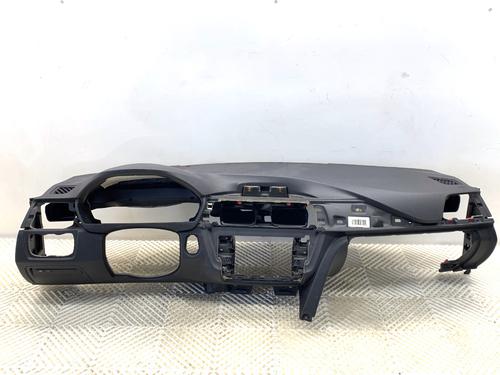 Used Dashboard Dashboard 39323758 39323758