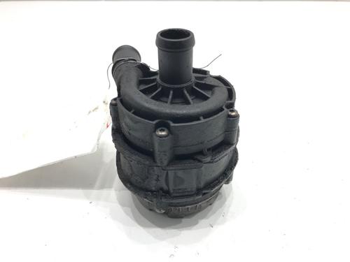 Auxiliary water pump VW PASSAT B8 Variant (3G5, CB5) 2.0 TDI | BP39313352M111 - Image 2
