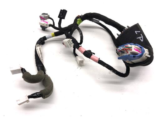 Used Wiring harness Wiring harness 39323401 39323401