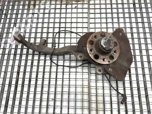 Used Right front steering knuckle Right front steering knuckle MERCEDES-BENZ S-CLASS (W221, V221) S 320 CDI (221.022, 221.122) (235 hp) 39337597 39337597