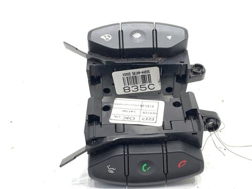 Steering wheel controls KIA CARENS IV 1.7 CRDi | BP39297784E15 - Image 2