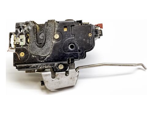 rear-right-lock-audi-a8-d3-4e2-4e8-2002-2003-2004-2005-2006-2007-2008-2009-2010-39360588 main image